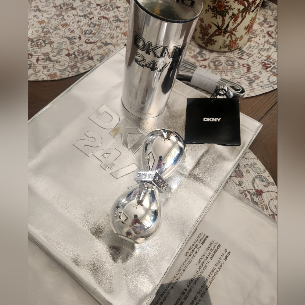 DKNY Perfume 24/7 Silver Perfume Set 3.4 OZ